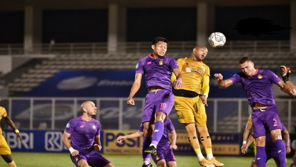 Laga Persik Kediri vs Bhayangkara FC-1632998731