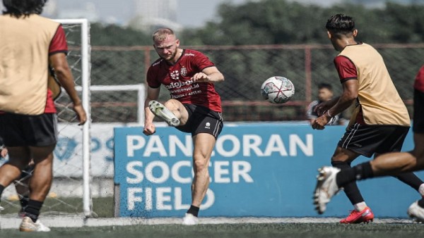 Pemain asing Bali United, Melvin Platje-1631723210