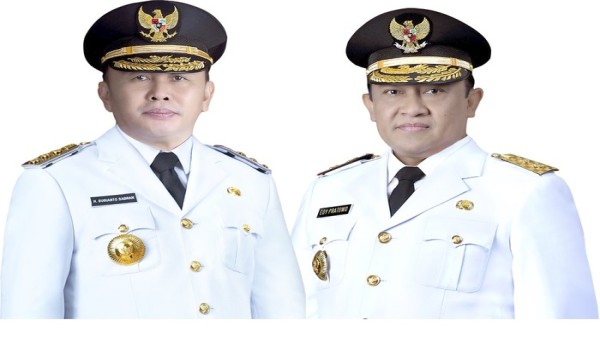 Gubernur Kalteng Sugianto Sabran dan Wagub Kalteng Edy Pratowo-1635154087