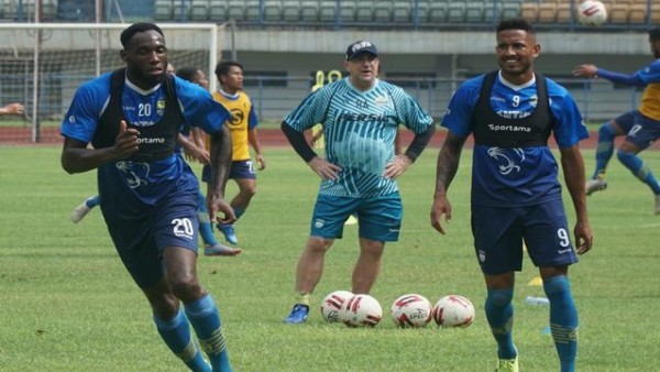 Skuad Persib Latihan-1633516766