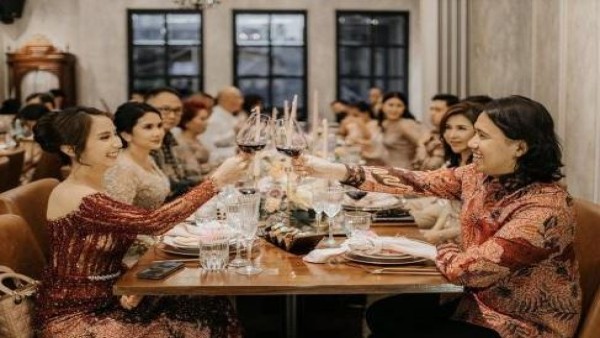 Joshua Suherman dan Clairine Clay. (net)-1635996922