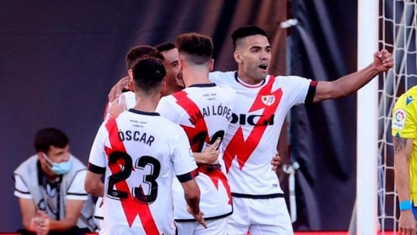 Selebrasi gol skuad Rayo Vallecano-1635748543