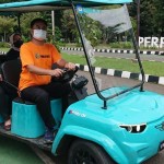 Dosen dan mahasiwa Unila berhasil menciptakan mobil listrik dengan bodi terbuat dari daun bambu dan daun rami-1642064595