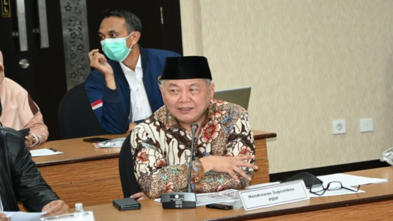 Wakil Ketua BAKN DPR RI Hendrawan Supratikno saat mengikuti kunker di Malang, Senin (4/4/2022). (Agung/nvl)