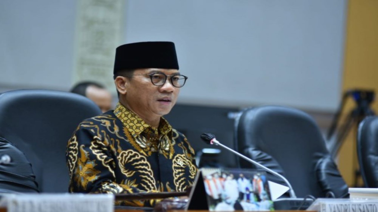 Ketua Komisi VIII DPR RI Yandri Susanto di Gedung Nusantara II, Senayan, Jakarta Rabu (13/4/2022). (Eno/Man)