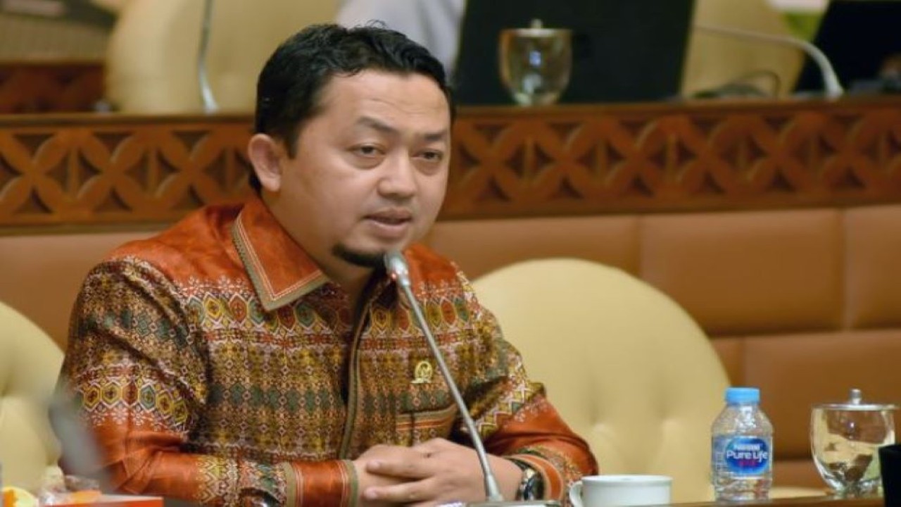 Anggota Komisi V DPR RI Syahrul Aidi Maazat. (Runi/Man)