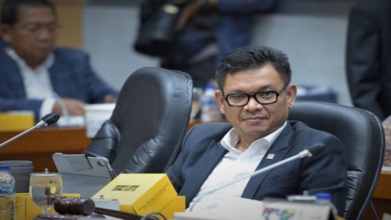 Wakil Ketua Komisi VIII DPR RI Ace Hasan Syadzily dalam rapat kerja Komisi VIII DPR RI dengan Menteri Agama RI beserta jajaran, di Gedung Nusantara II, Senayan, Jakarta, Senin (30/5/2022). (Andri)