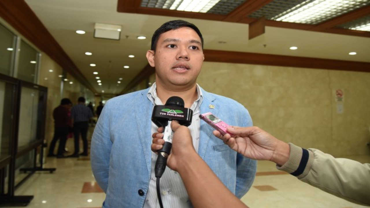 Anggota Komisi I DPR Dave Akbarshah Laksono. Foto: Dok DPR