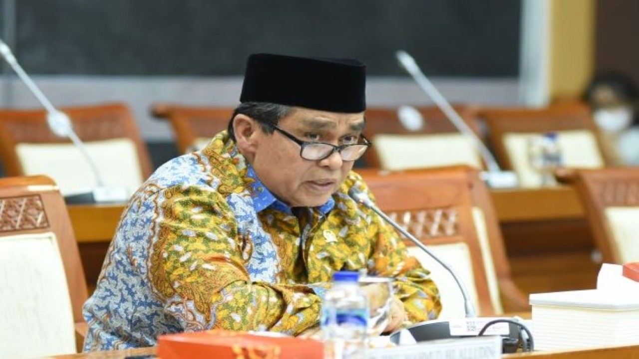 Anggota Komisi VIII DPR RI Hasan Basri Agus saat Rapat Dengar Pendapat Komisi VIII DPR RI dengan Kepala BNPB Letjend TNI Suharyanto di Gedung DPR RI, Senayan, Jakarta, Senin (6/6/2022). (Runi/nvl)