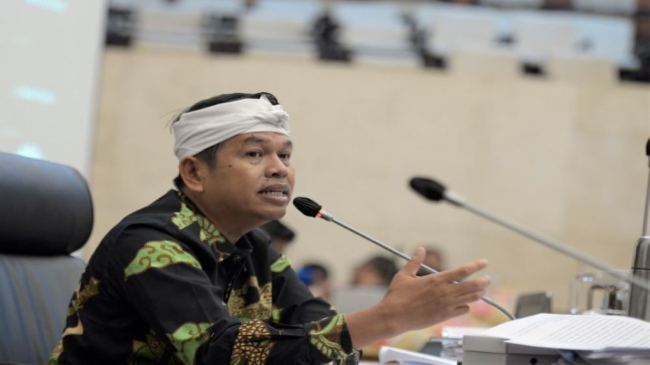 Wakil Ketua Komisi IV DPR RI Dedi Mulyadi dalam Rapat Dengar Pendapat dengan Eselon I KLHK di Gedung Nusantara, Senayan, Jakarta, Kamis (9/6/2022). (Andri)