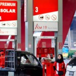 Pengisian BBM jenis Pertalite dan Solar di SPBU Pertamina-1656479108