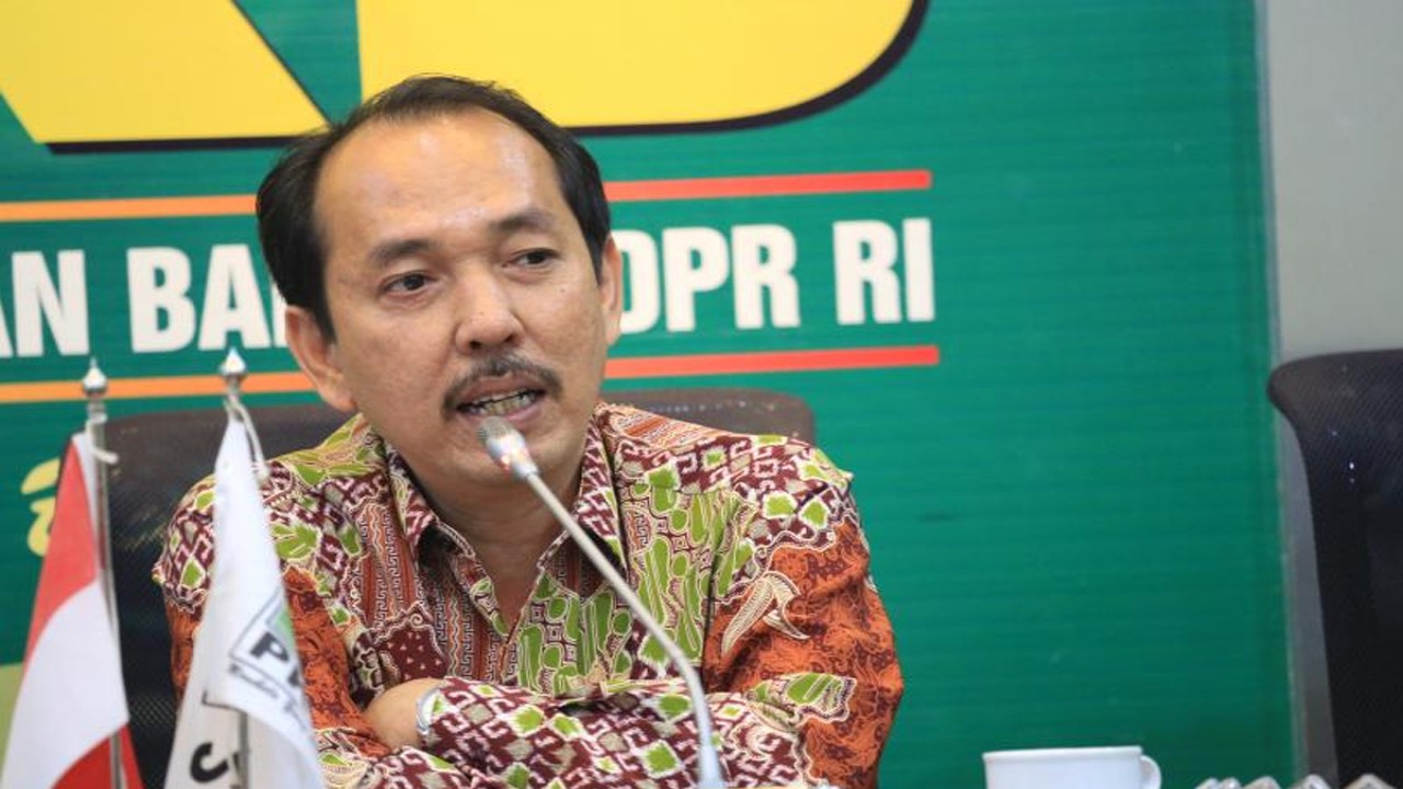 Wakil Ketua Komisi II DPR RI, Yanuar Prihatin