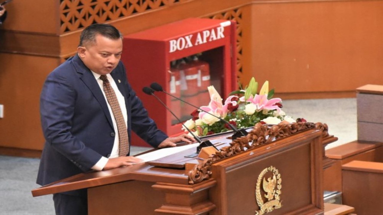 Anggota DPR RI dari Fraksi Partai Gerindra Mulyadi saat membacakan pandangan F-Gerindra terhadap RAPBN 2023 beserta Nota Keuangannya, dalam Rapat Paripurna DPR RI di Gedung Nusantara II, Senayan, Jakarta, Selasa (23/8/2022). (Arief/Man)