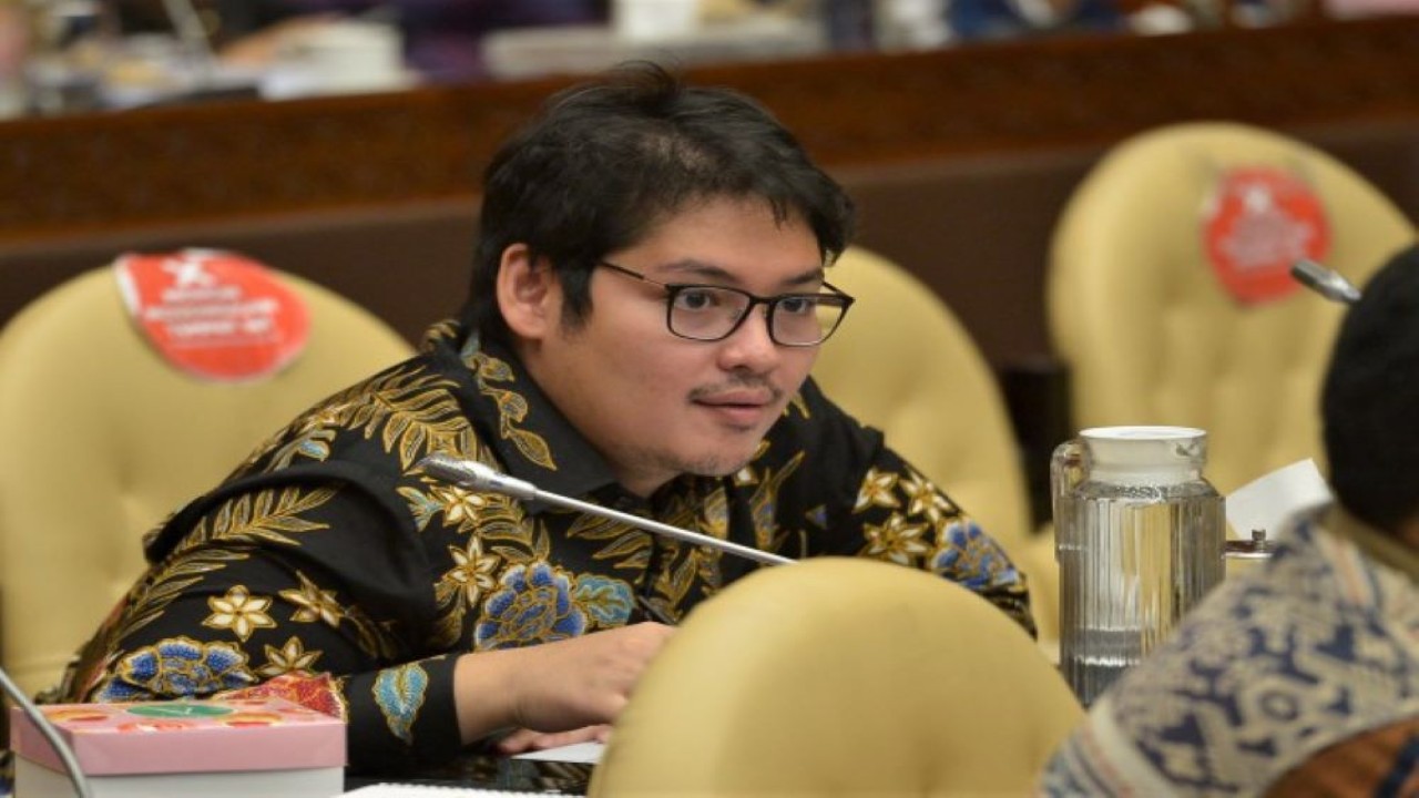 Anggota Komisi IV DPR RI Ravindra Airlangga. (Andri)