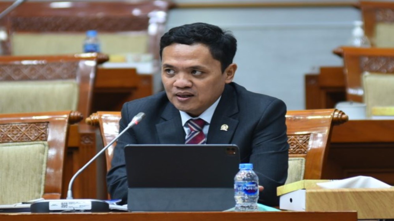 Anggota Komisi III DPR RI Habiburokhman saat Rapat Kerja Komisi III DPR RI dengan Polri, Sekretaris Mahkamah Agung, Sekjen Mahkamah Konstitusi, Sekjen MPR RI dan Sekjen DPD RI di Gedung Nusantara II DPR RI, Senayan, Jakarta, Senin (29/8/2022). (Eno/Man)