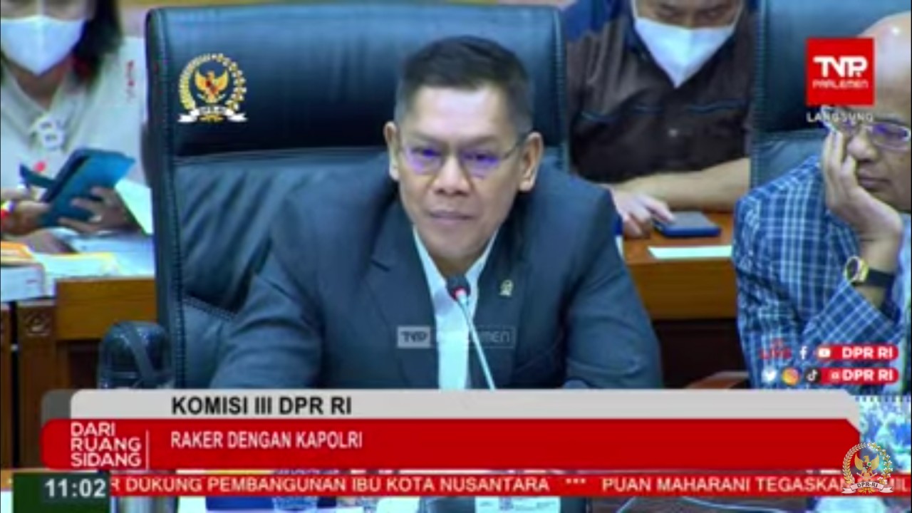 Wakil Ketua Komisi III DPR RI Adies Kadir.