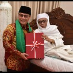 Wakil Ketua MPR RI Ahmad Basarah (kiri) dan Tuan Guru Turmudzi Badarudin-1659408160