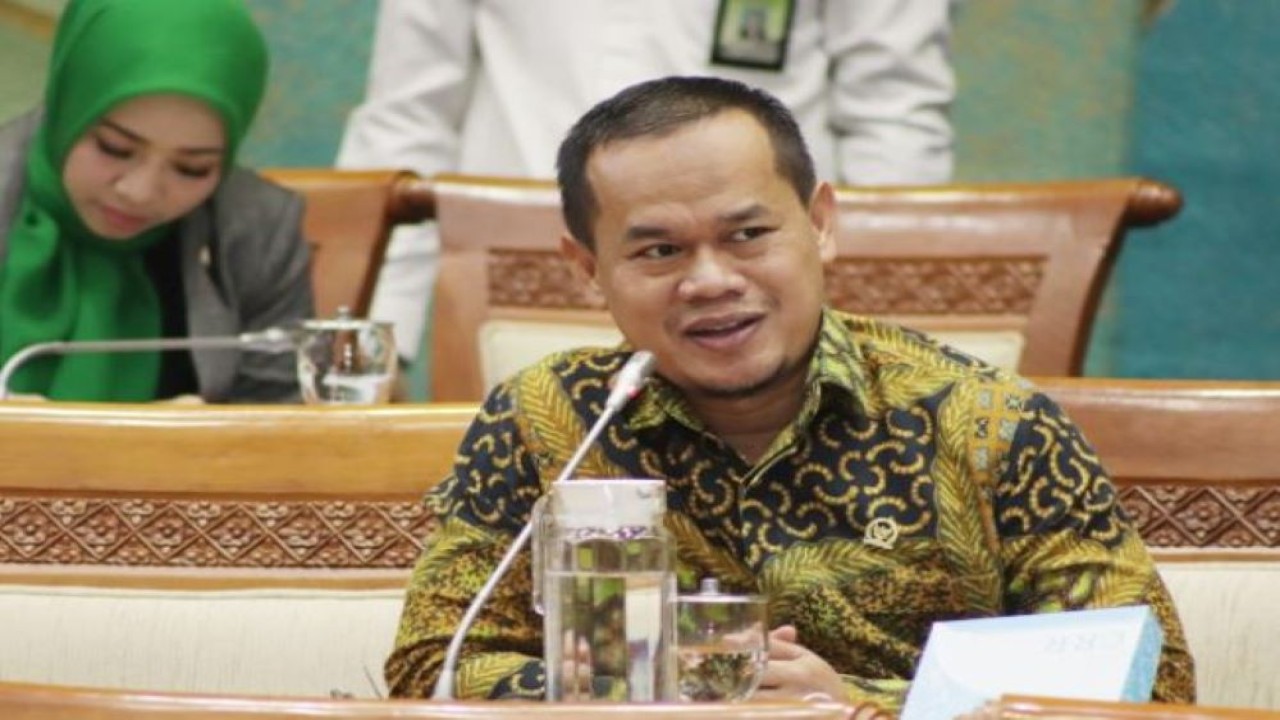 Anggota Komisi VII DPR RI Rofik Hananto. (Dok/Man)