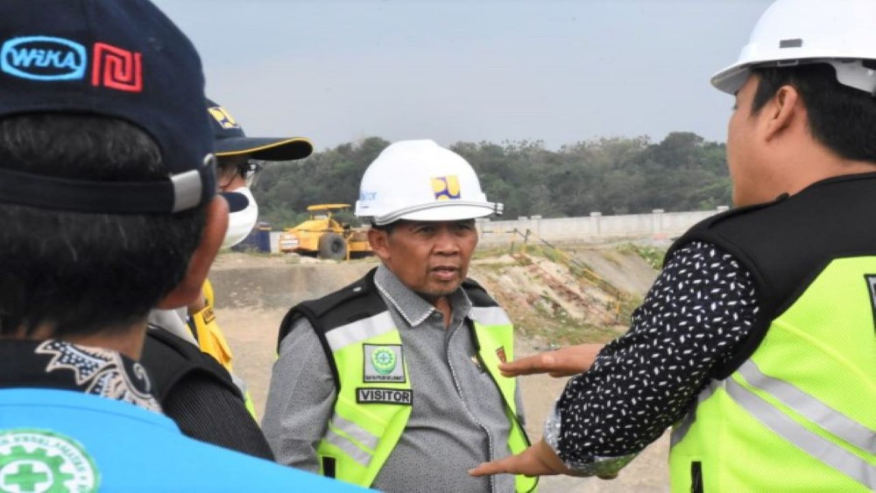 Anggota Komisi V DPR RI Fadholi saat kunjungan di Sumedang, Jawa Barat, Jumat (9/9/2022). (Agung/Man)