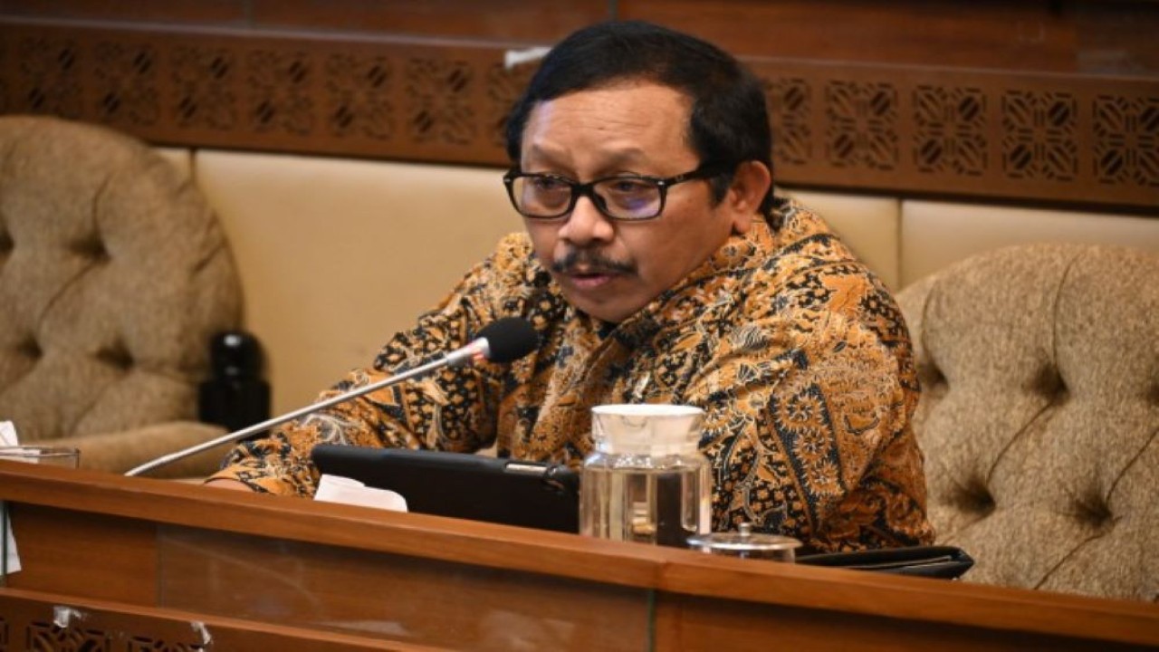 Anggota Komisi II Endro Suswantoro Yahman saat Rapat Dengar Pendapat (RDP) dengan Kemendagri, KPU, Bawaslu, dan DKPP, di Gedung Nusantara, Senayan, Jakarta, Senin (12/9/2022). (Prima/Man)