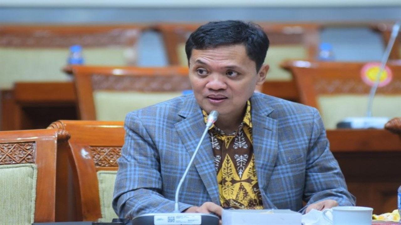 Anggota Komisi III DPR RI Habiburokhman saat Rapat Dengar Pendapat Umum Komisi III DPR RI dengan PKNI terkait pembahasan RUU tentang Perubahan Kedua RUU tentang Narkotika yang digelar di Ruang Rapat Komisi III, Gedung Nusantara II DPR RI, Senayan, Jakarta, Senin (19/9/2022). (Jaka/Man)