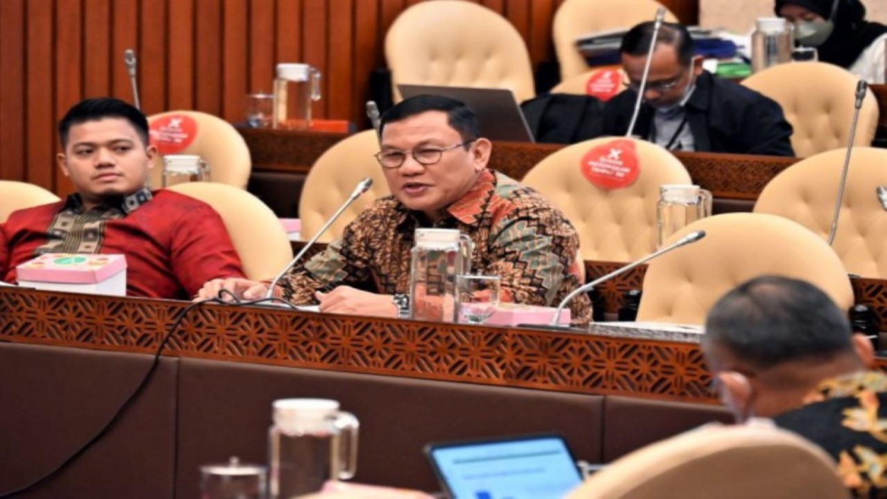 Anggota Komisi IV DPR RI Hanan A. Rozak dalam Rapat Kerja Komisi IV DPR RI dengan Menteri LHK Siti Nurbaya di Gedung Nusantara, Senayan, Jakarta, Senin (26/9/2022). (Saum/Man)