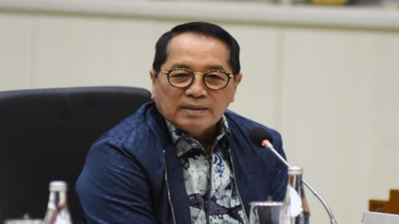 Anggota Badan Legislasi (Baleg) DPR RI Firman Soebagyo saat RDPU di ruang rapat Baleg, Nusantara I, Senayan, Jakarta, Senin (3/10/2022). (Devi/nvl)