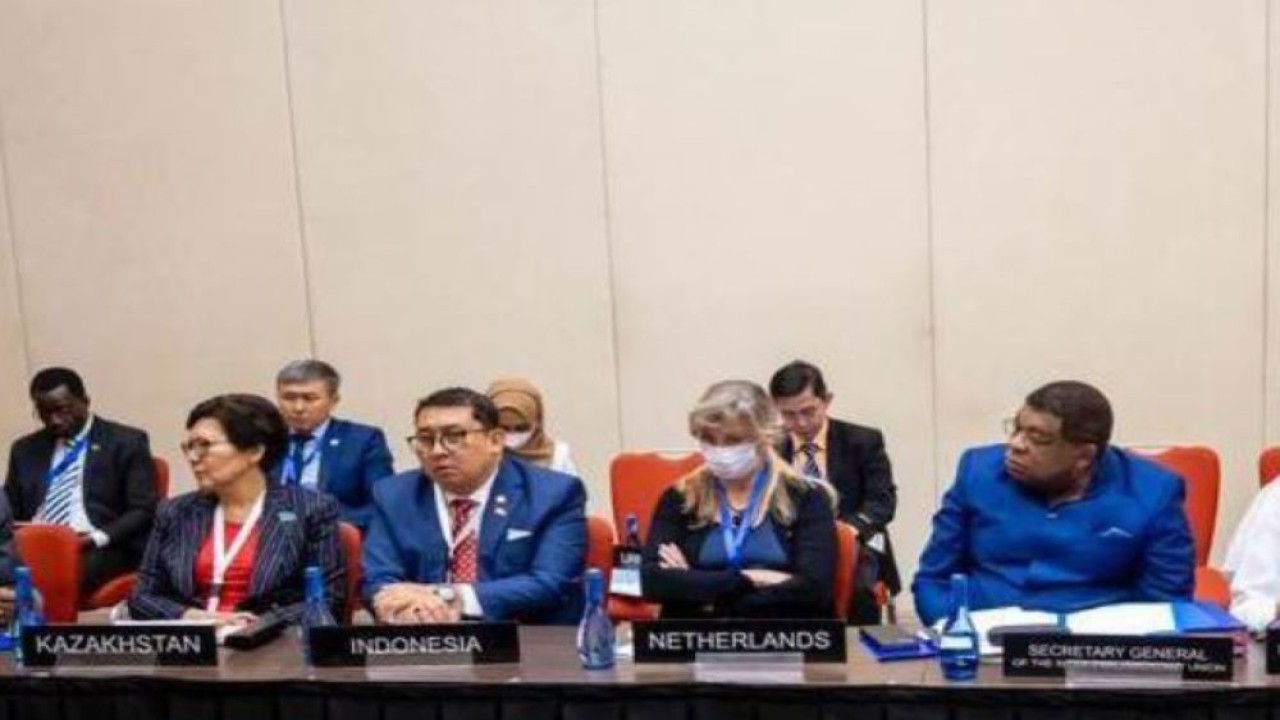 Ketua BKSAP DPR RI Fadli Zon saat mengikuti pertemuan keenam Gugus yang bernama 'the IPU Task Force on the peaceful resolution of the war in Ukraine'. (Ist/nvl)