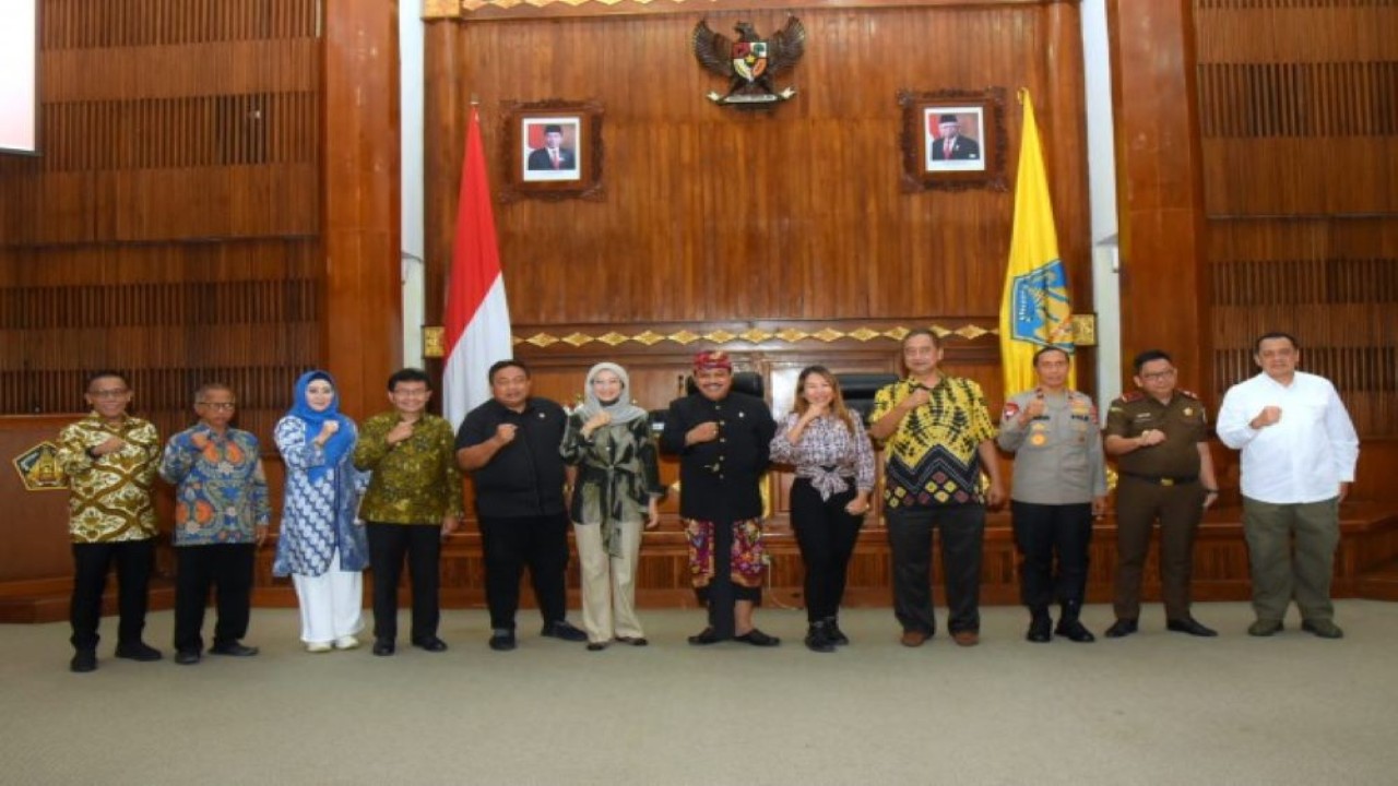 Tim Kunjungan Kerja Bada Legislasi (Baleg) DPR RI mengunjungi Kantor Gubernur Bali. (Runi/mr)