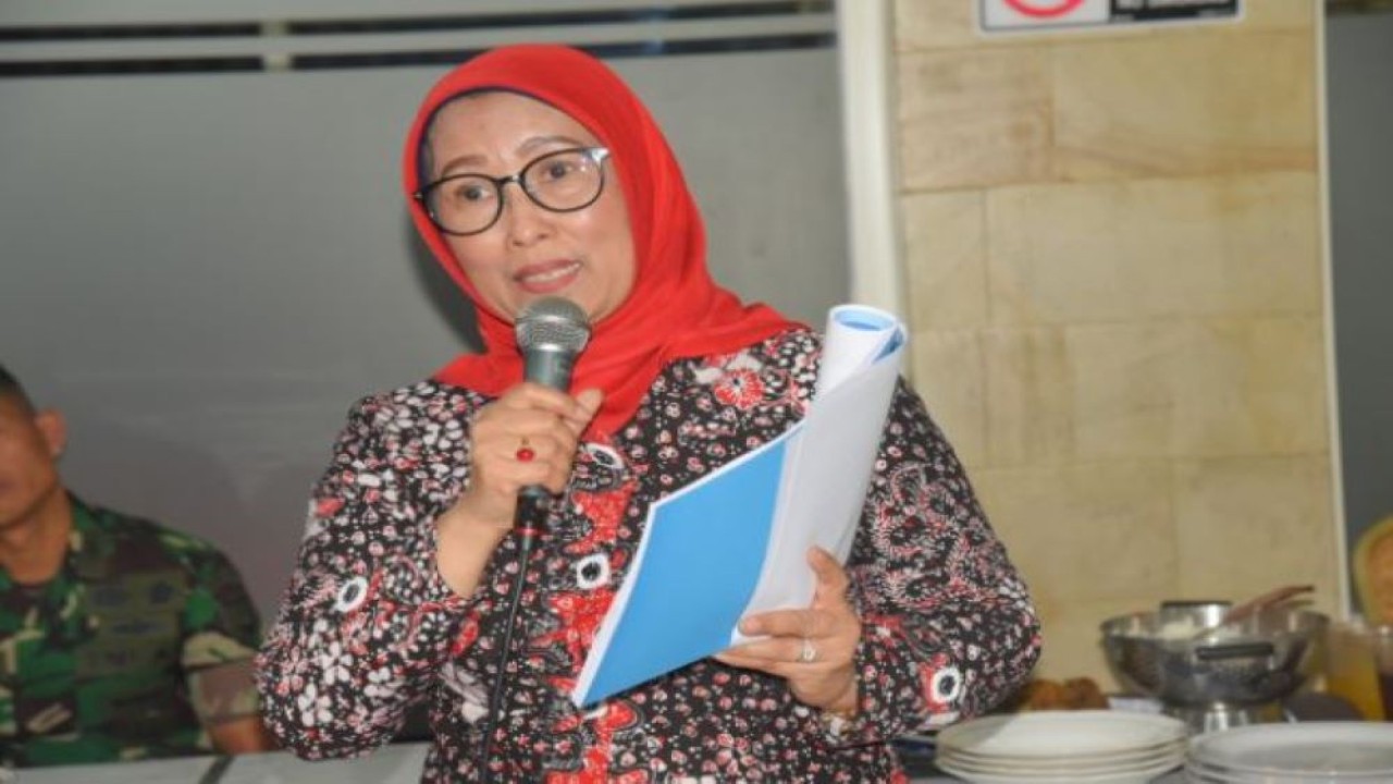 Anggota Komisi V DPR RI Sri Rahayu saat melakukan pertemuan dengan Bupati Bangkalan, di Bangkalan, Jawa Timur, Senin (24/10/2022). (Nadia/Man)