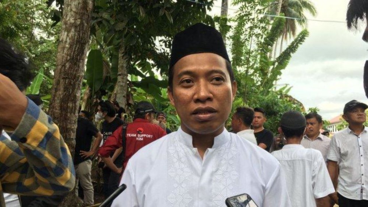 Anggota Komisi X DPR RI Elnino M. Husein Mohi. (Tribunnews)