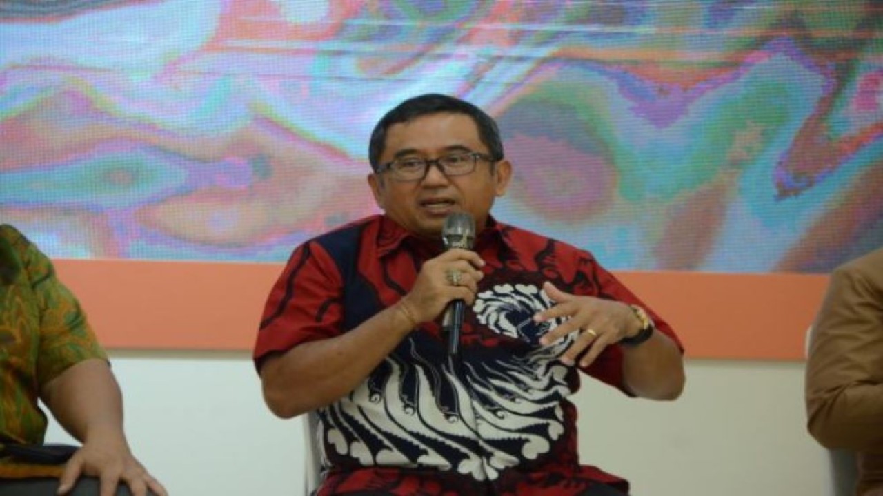 Anggota Komisi XI DPR RI I Gusti Agung Rai Wirajaya saat mengikuti kunjungan kerja Reses di Makassar. (Hira/nvl)