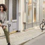 Salah satu tampilan dari koleksi Ines De La Fressange bersama Uniqlo untuk Fall/Winter 2022. (ANTARA/HO/Uniqlo Indonesia)-1666753220