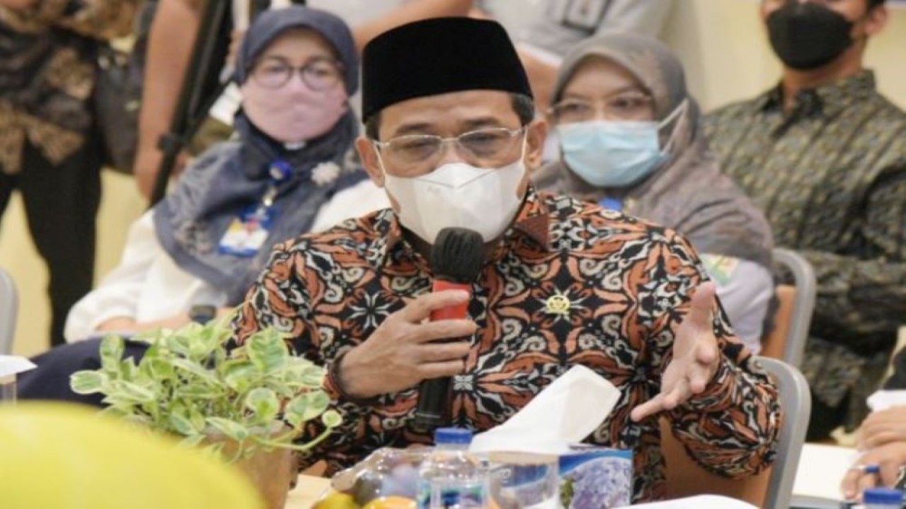 Anggota Komisi IX DPR RI Alifuddin saat mengikuti kunjungan kerja spesifik ke Rumah Sakit Umum Daerah (RSUD) dr. Zainoel Abidin, Banda Aceh, Provinsi Aceh, Rabu (9/11/2022). (Chasbi/nr)