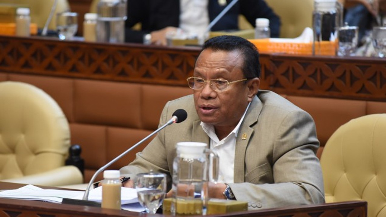 Anggota Komisi IV DPR RI Sulaeman L. Hamzah saat Rapat Dengar Pendapat (RDP) Komisi IV DPR RI dengan Kepala Badan Pangan Nasional (Bapanas). Foto: Arief/nr