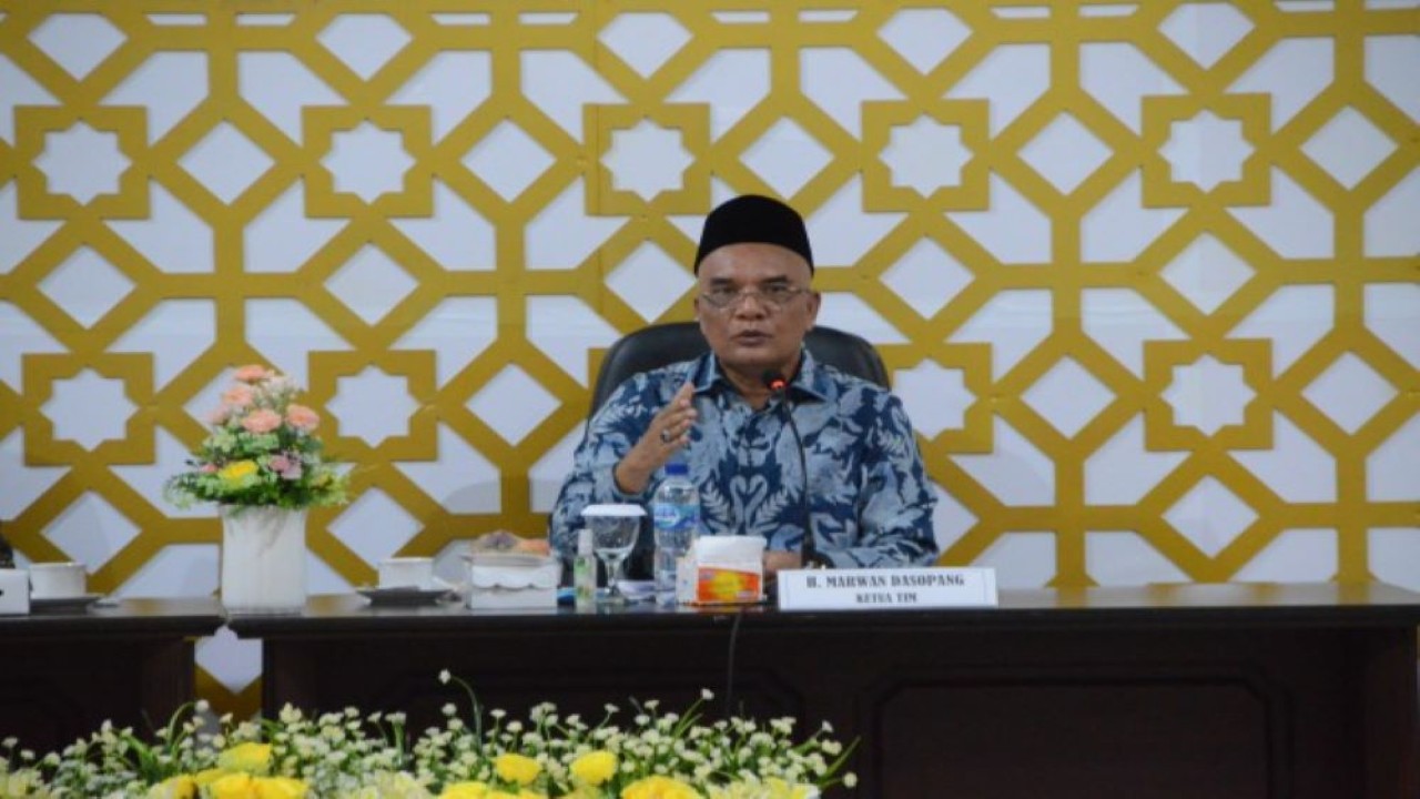 Wakil Ketua Komisi VIII DPR RI Marwan Dasopang saat membuka pertemuan Kunker Komisi VIII DPR RI di Asrama Haji Banjarbaru. (Ubed/nvl)