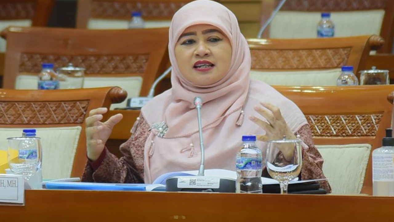 Anggota Komisi VIII DPR RI Endang Maria Astuti saat rapat kerja Komisi VIII DPR RI. Foto: Runi/nr