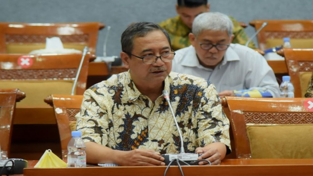 Anggota Komisi X DPR RI Ferdiansyah saat rapat dengar pendapat Komisi X DPR dengan Plt Dirjen Guru dan Tenaga Kependidikan (GTK), Senayan, Kamis (3/11/2022). (Runi/nvl)