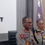 Kapolda NTT Irjen Pol. Johanis Asadoma (tengah) saat memberikan keterangan kepada wartawan di Kupang, Kamis (24/11/2022). ANTARA/Kornelis Kaha-1669264489