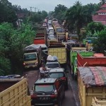 Kemacetan yang terjadi di jalan lintas Batanghari Jambi, Senin (21-11-2022). ANTARA/HO-1669104509