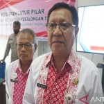 Kepala Dinas Sosial Pengendalian Penduduk dan Keluarga Berencana Kota Pekalongan Yos Rosyidi. (ANTARA/Kutnadi)-1668997714