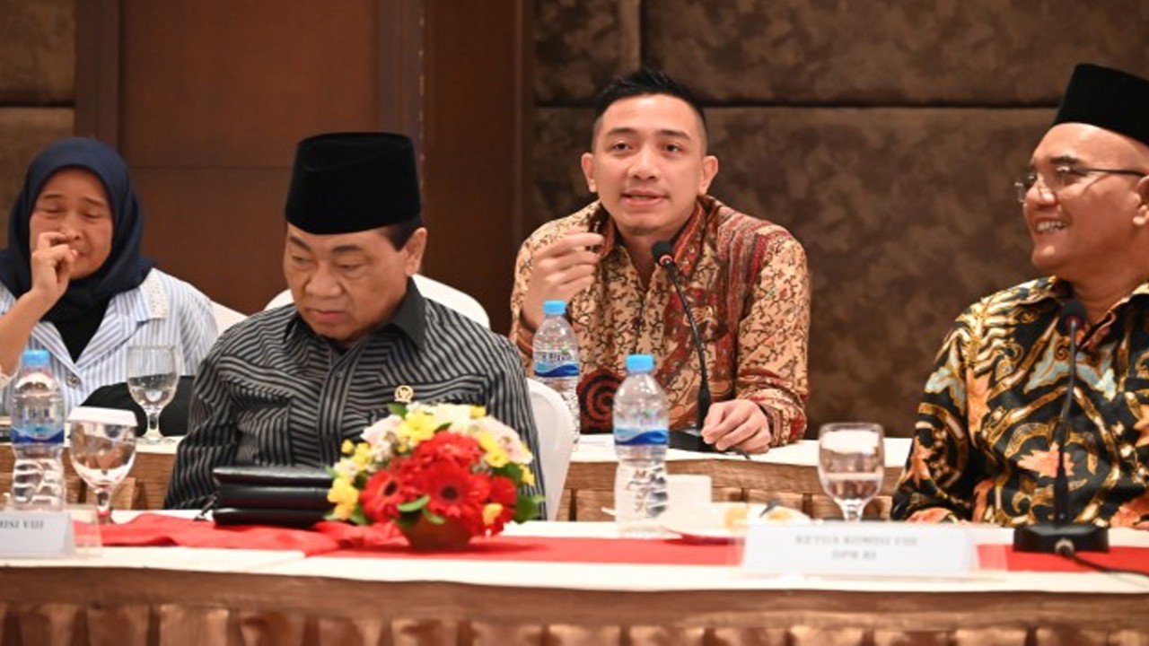 Anggota Komisi VIII DPR RI M. Hasbi Asyidiki Jayabaya saat rapat kunjungan kerja spesifik di Sumatera Utara, Jumat (25/11/2022). Foto : Sejiwa/mr 