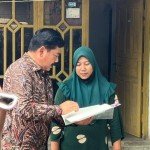 Menteri Hadi blusukan ke rumah warga pastikan PTSL tepat sasaran-1669359552