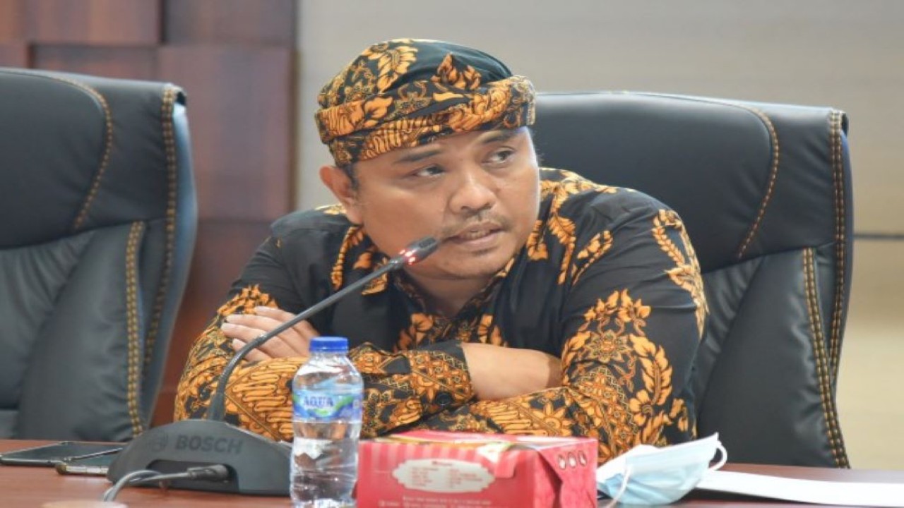 Anggota Komisi IX DPR RI Nurhadi saat mengikuti kunjungan kerja Komisi IX DPR RI. (Singgih/nr)