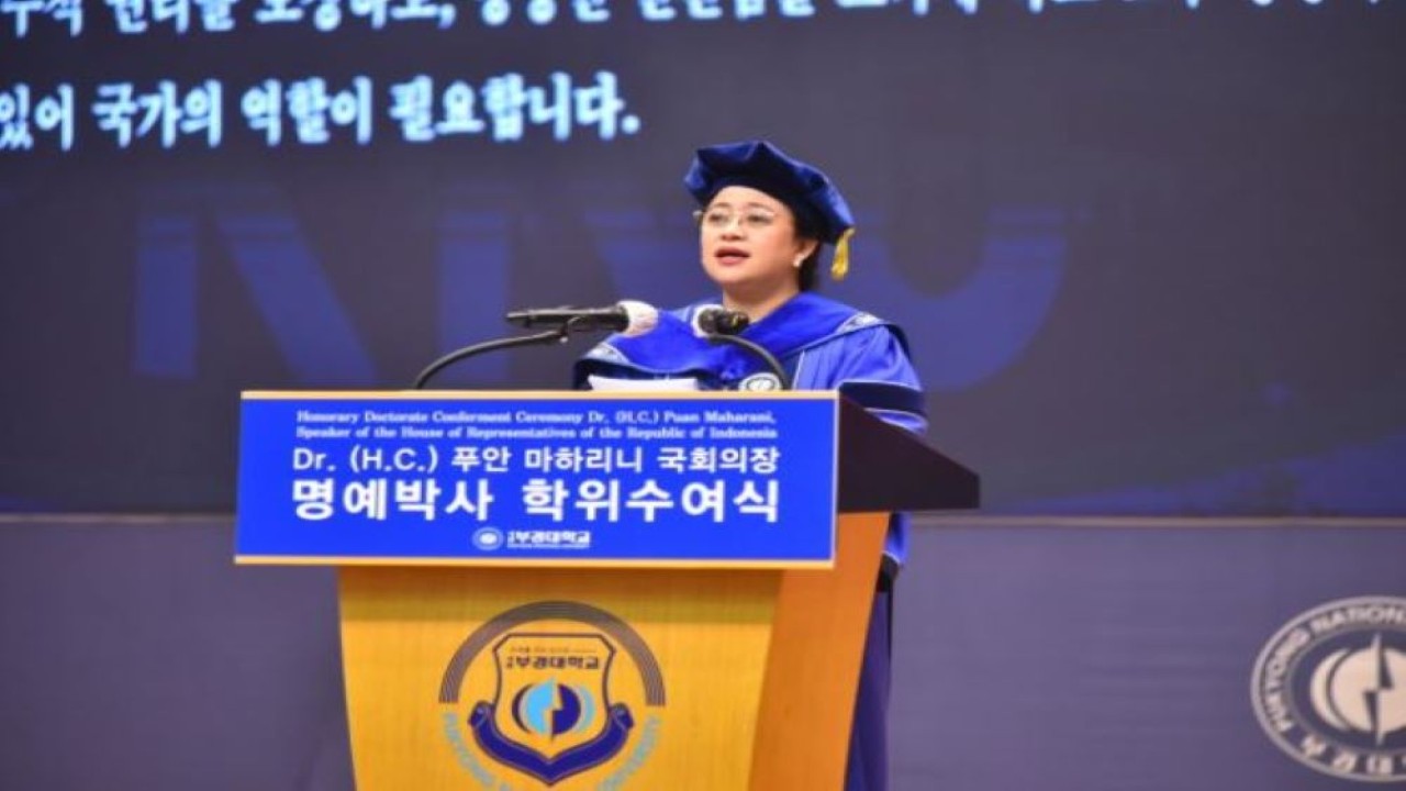 Ketua DPR RI Puan Maharani saat pidato ilmiah pengukuhan gelar Doktor Honoris Causa (H.C.) dari Pukyong National University (PKNU). (Jaka/nvl)