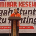 Sekda Kalteng Nuryakin membuka Seminar Cegah Stunting Itu Penting Bagi Ibu Hamil di Palangka Raya, Jumat, (11/11/2022). (ANTARA/HO-Diskominfosantik Kalteng)-1668162897