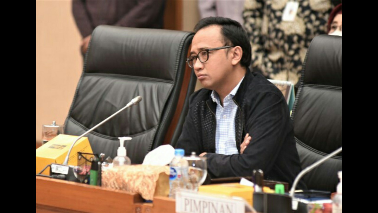 Wakil Ketua Komisi VII DPR RI Bambang Haryadi