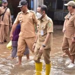 Wali Kota Palangka Raya berikan bantuan untuk warga terdampak banjir-1669690480