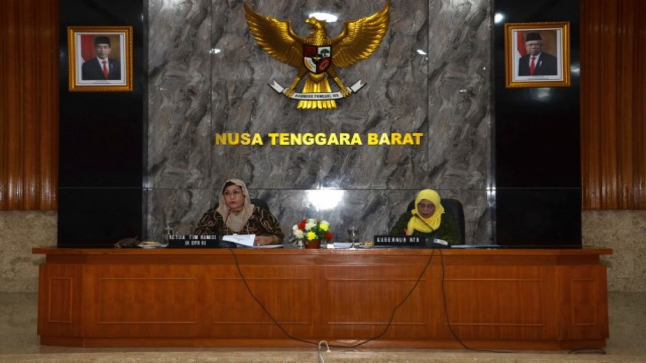 Ketua Tim Kunker Reses, Elva Hartati saat memimpin Kunker Reses Komisi IX DPR RI ke Kota Mataram, Provinsi Nusa Tenggara Barat. (Ulfi/rni)
