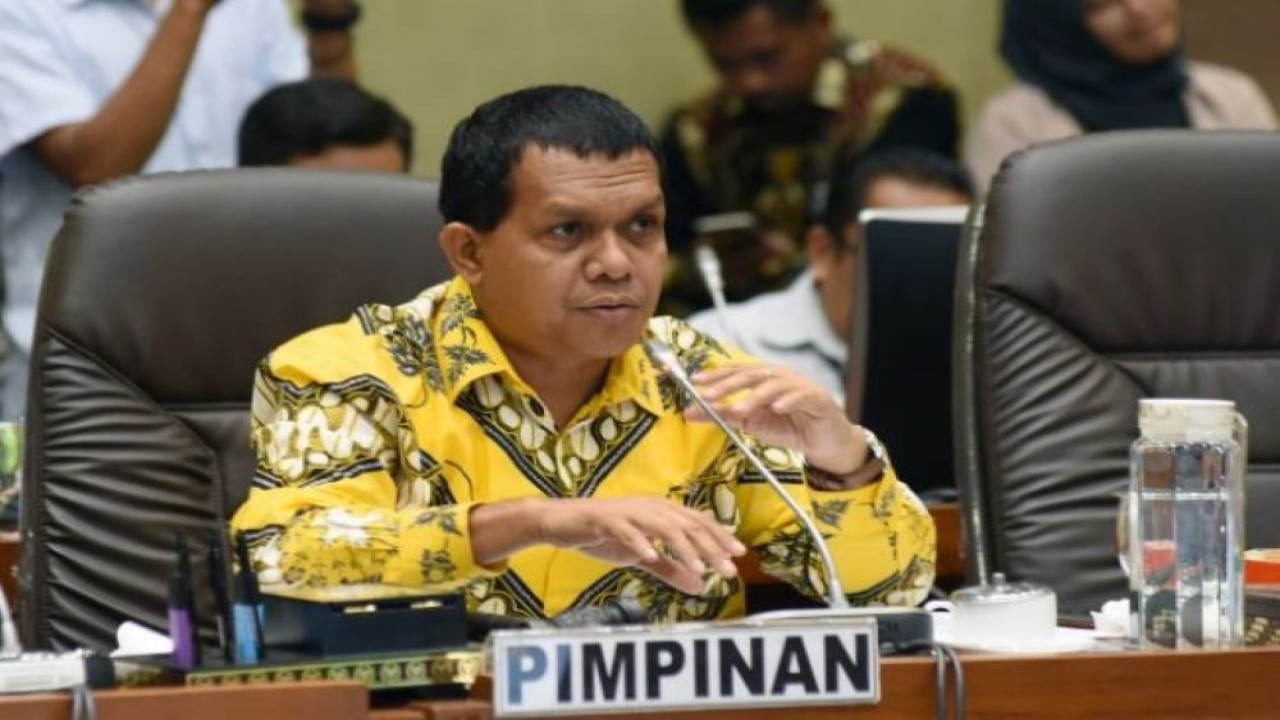 Wakil Ketua Komisi IX DPR Emmanuel Melkiades Laka Lena. (Arief/Man)